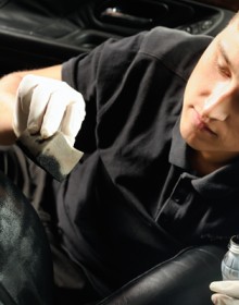 Naha parandus ja värvi taastamine